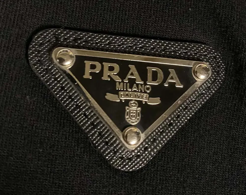 Prada Milano Black T-Shirt Enamel Triangle Logo Plaque Crewneck UPA162